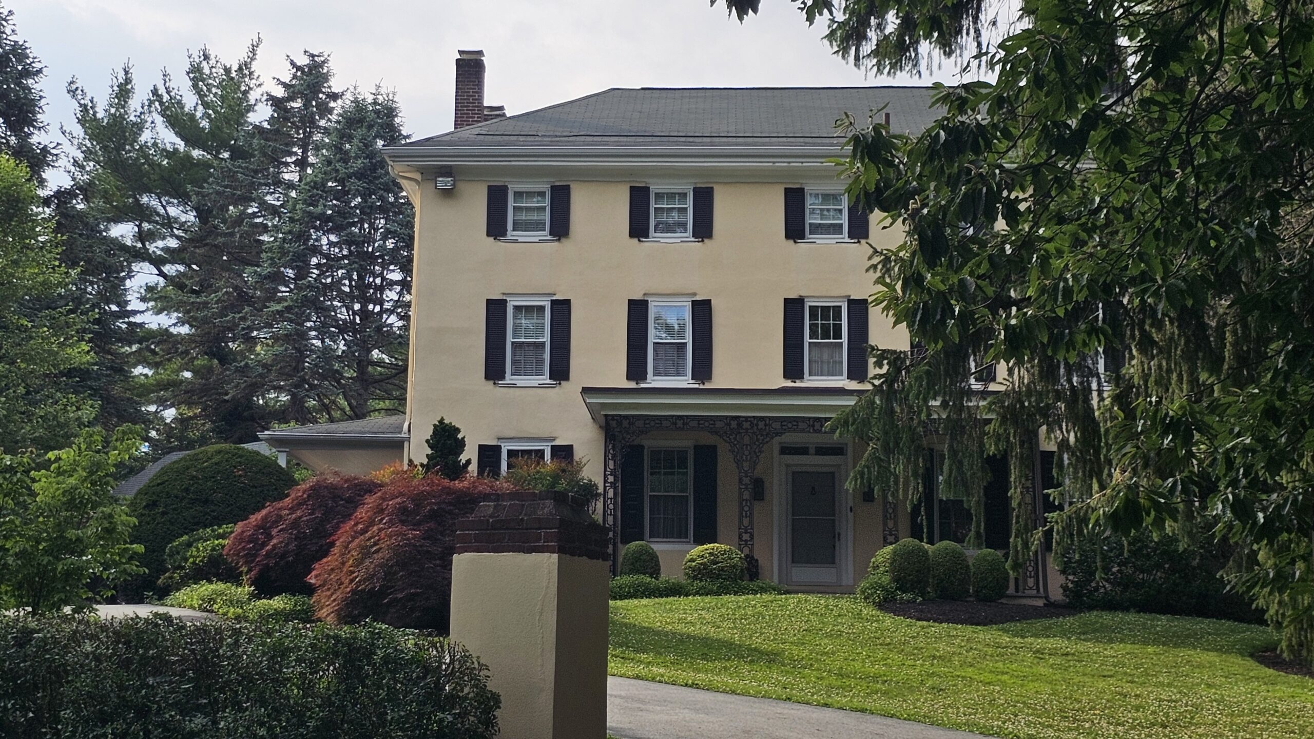 MontCo manor